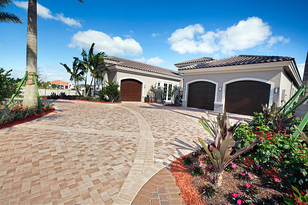 Best Driveway Paving Contractor  in Spanish Lake, MO
